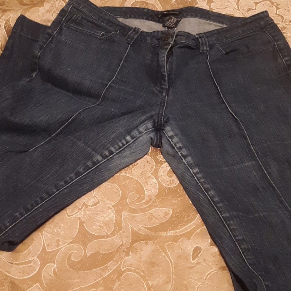 Jeans - Picture 2 of 4